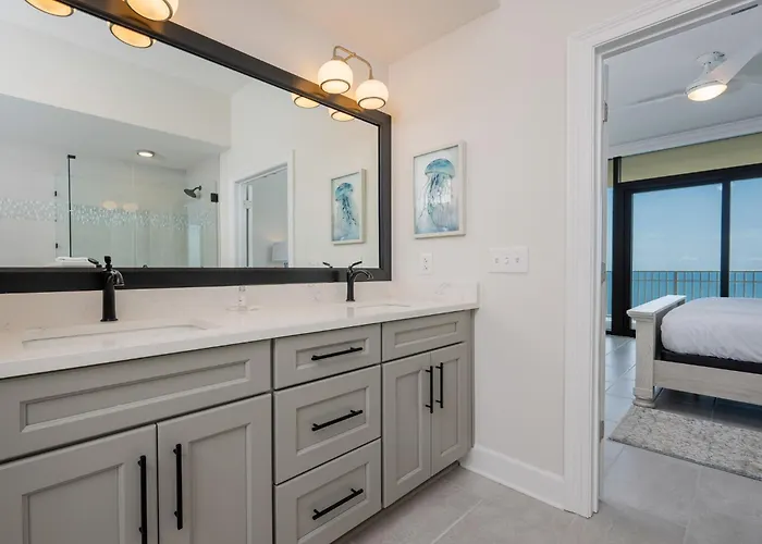Apartment Phoenix Ii 2205